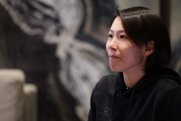 江蘇無(wú)錫女足主教練陳婉婷對女超聯(lián)賽發(fā)展予以肯定和期待